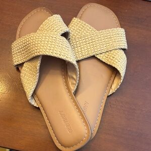 Old Navy Women's Woven Beige Sandals